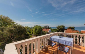 Lovely Apartment In Potocnica With Wifi